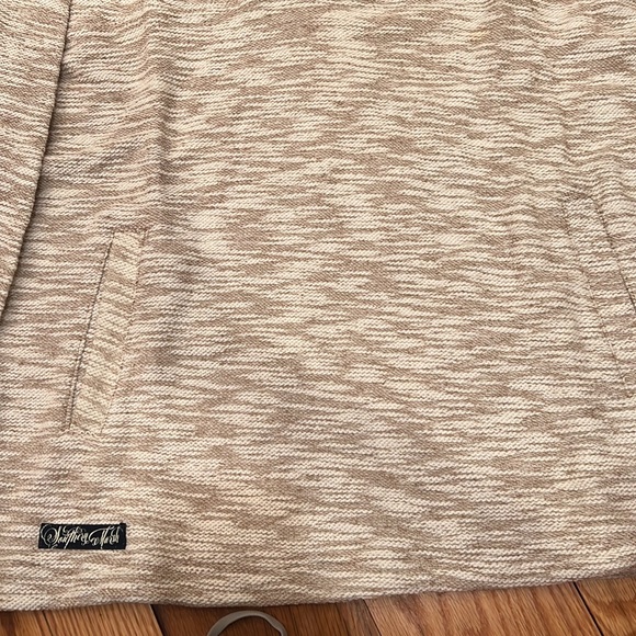 NWT. three quarter button up - Picture 3 of 5